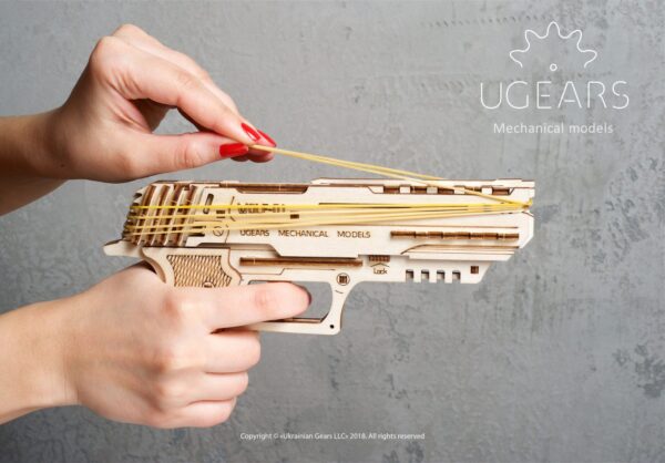 Pistolet Wolf-01  Ugears – Puzzle 3D en bois + 3