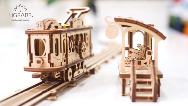 Ligne de Tram – Puzzle 3D Mécanique en bois – Ugears France + 4
