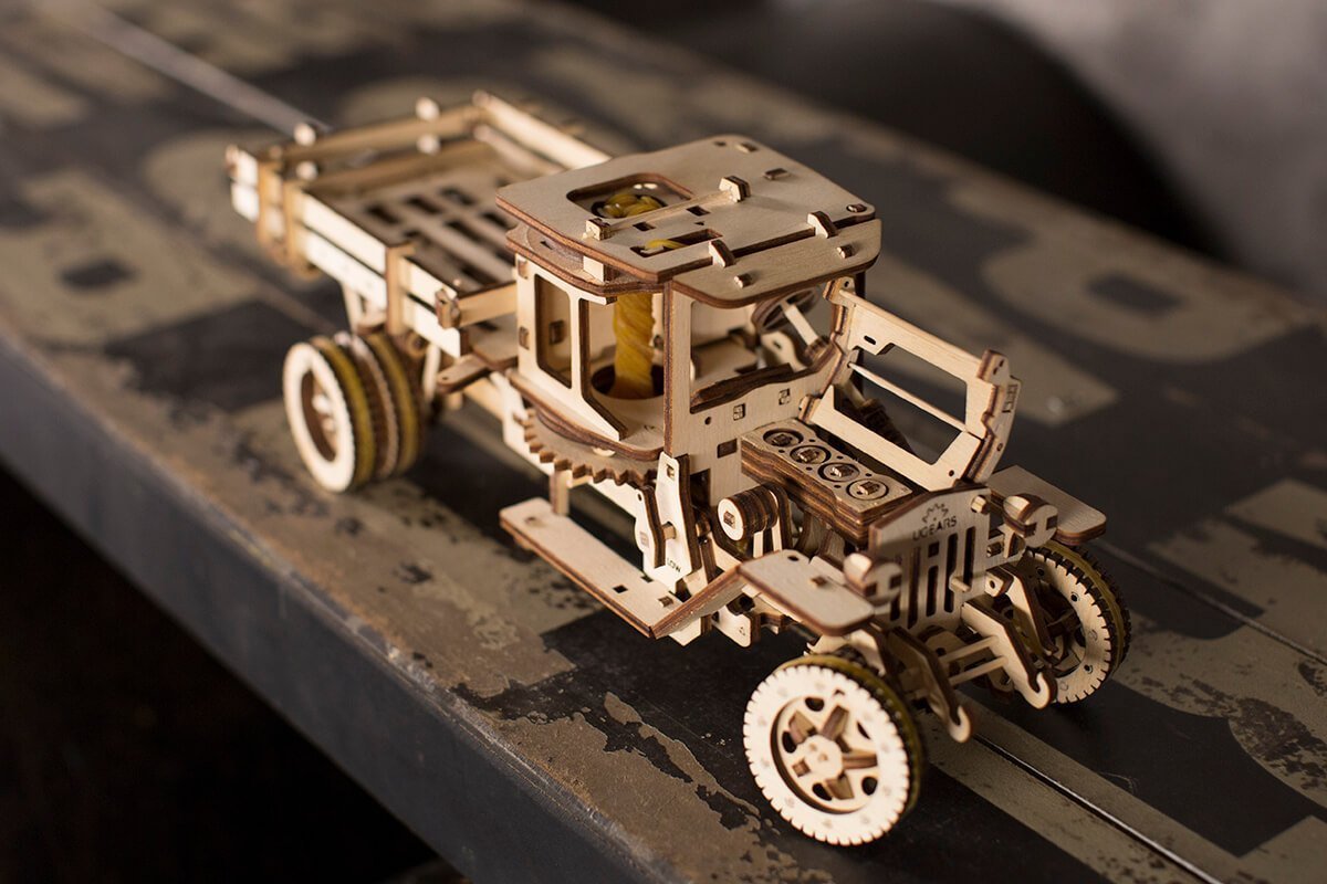 Maquette en bois : Camion heavy boy, modèle mécanique - Ugears - Rue des  Maquettes