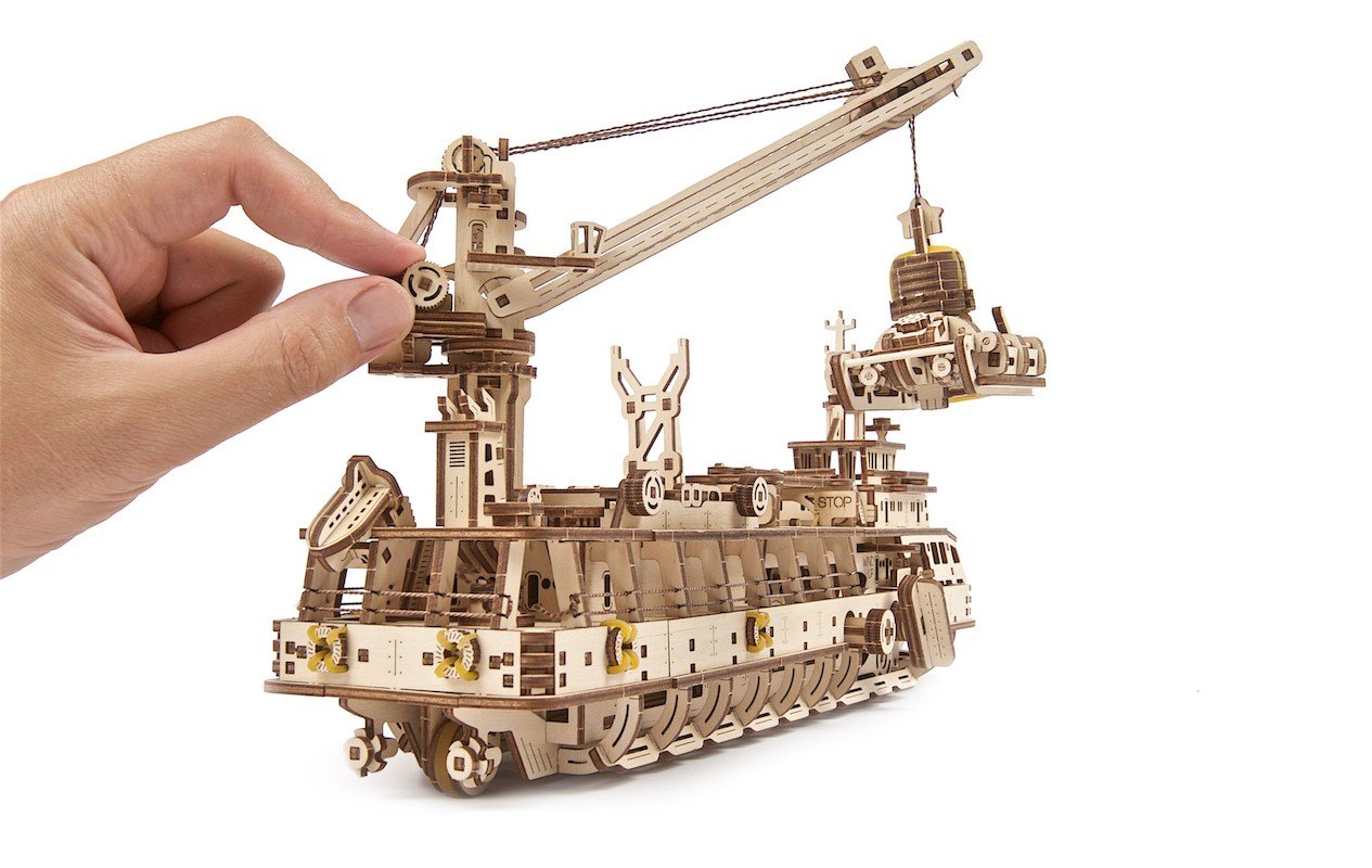 Djong : Bateau asiatique comme puzzle mécanique en bois 3D